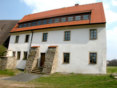 Klosterherberge "Fröhnerhaus" im Klosterpark Altzella