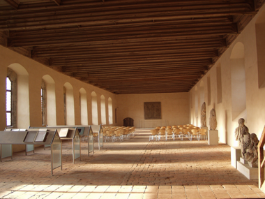 Bibliothekssaal im Klosterpark Altzella